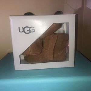 Baby girl uggs size 5c